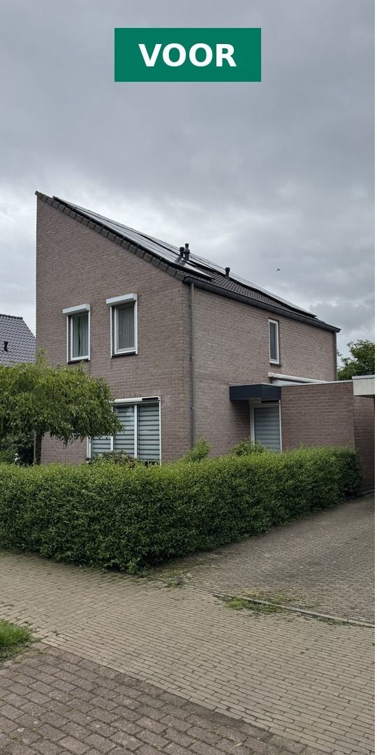 Woning voor de gevelrenovatie